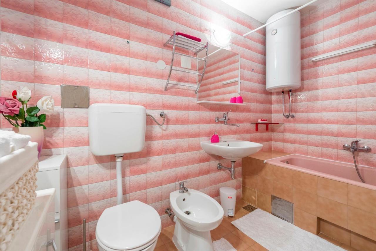 Adventure Apartment 75M2 Close To The Center Split Zewnętrze zdjęcie